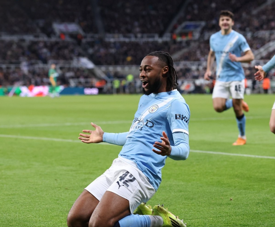 开云体育娱乐-7200万新援连场建功，曼城2-0复仇纽卡，13场不败让曼联瑟瑟发抖